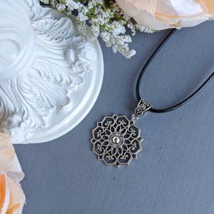 Silver Mandala Necklace, Flower Pendant Necklace, 90s Choker Necklace, Grunge Jewelry