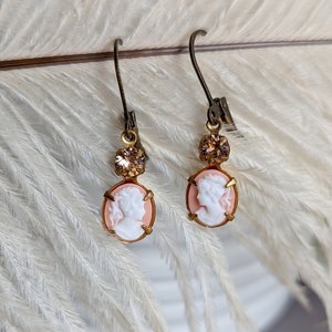 Lady Cameo Earrings, Blush Pink Earrings, Victorian Cameo Jewelry, Antique Replica, Vintage Style Jewelry, Romantic Shabby Chic Modern Retro