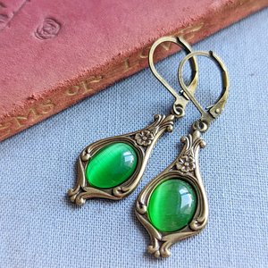 Victorian Earrings, Green Dangle Earrings, Vintage Style Jewelry Gift for Her, Regency Era, Art Nouveau