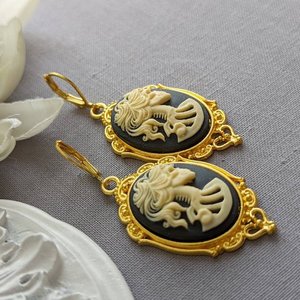 Day of the Dead Earrings, Dia de Los Muertas Skull jewelry, Gothic Cameo Earrings, Lolita Jewelry, Goth girl, Lady Skull Earrings