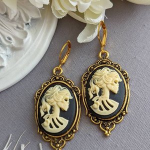 Lady Skull Earrings, Day of the Dead Earrings, Dia de Los Muertas Skull jewelry, Gothic Cameo Earrings, Lolita Jewelry, Goth girl