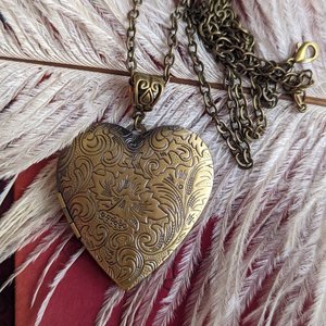 Large Heart Locket, Floral Locket Necklace, Bride Gift from Groom