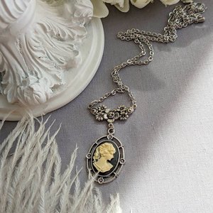 Cameo Necklace, Victorian Necklace, Vintage Style Cameo Necklace, Silver Cameo Pendant, Victorian Bridal Jewelry