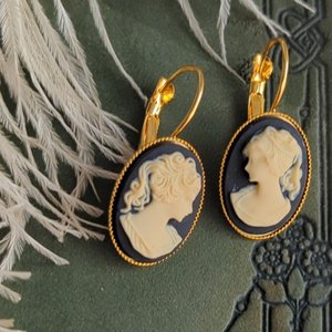 Black Cameo Earrings, Gold Cameo Drop Earrings, Lever Back Earrings, Lady Cameo Earrings, Victorian Earrings, Romantic Jewelry