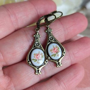 Pink Rose Earrings, Regency Era Earrings, Pink Flower Limoges Jewelry, Vintage Inspired, Botanical Floral Jewelry