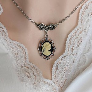 Cameo Necklace, Victorian Necklace, Vintage Style Cameo Necklace, Silver Cameo Pendant, Victorian Bridal Jewelry