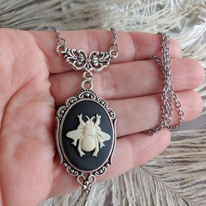 Bee Cameo Necklace, Silver Bumble Bee Pendant, Necklaces for Women, Bee Jewelry, Girlfriend Gift, Best Friend Gifts, Graduation Gift