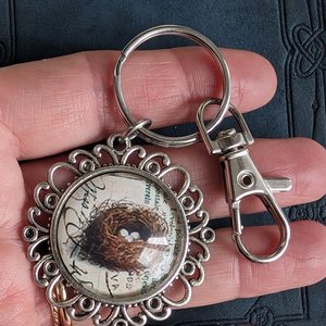 Bird Nest Keychain, Unique Nature Bag Charm, Perfect Gift for Mom on Mother's Day