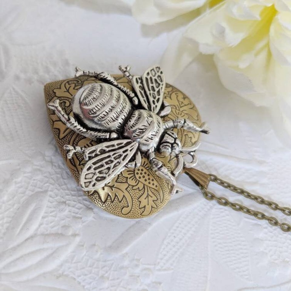 Bee Locket Necklace, Gold Heart Locket Necklace, Honey Bee Necklace, Mothers Day Gift for Her