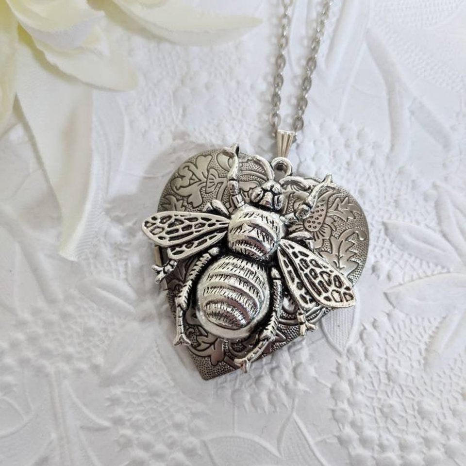Bee Locket Necklace, Gold Heart Locket Necklace, Honey Bee Necklace, Mothers Day Gift for Her