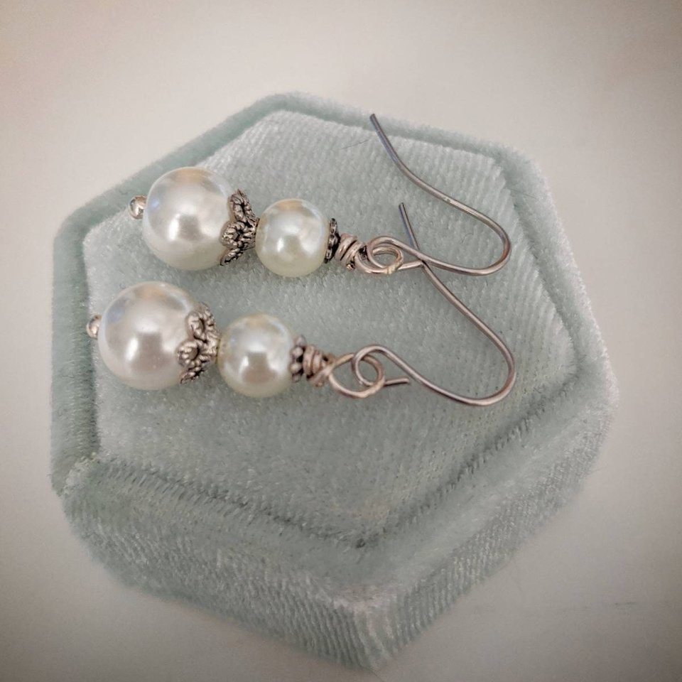 Double Pearl Earrings, Ivory pearl earrings, Elegant Earrings, Vintage Style Jewelry for Bride, Wedding day Earrings, Regency Era, Pearlcore