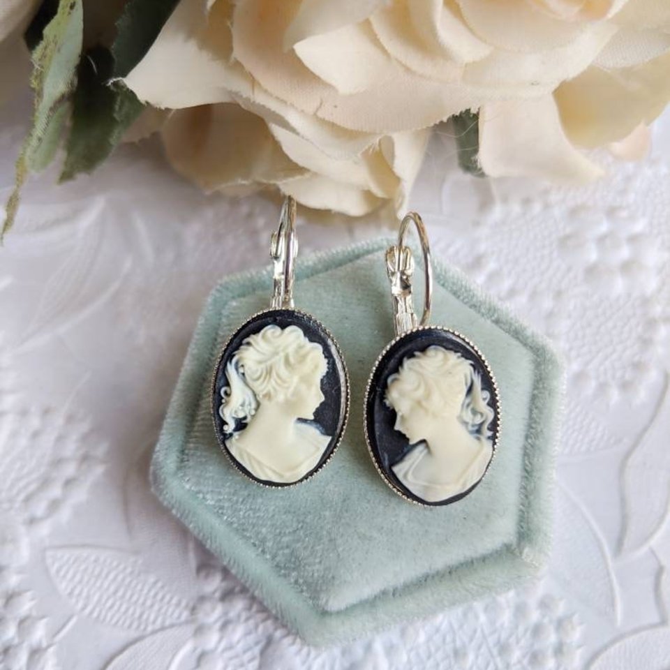 Black Cameo Earrings, Modern Vintage Cameo Earrings, Lever back Earrings, Lady Cameo Jewelry, Victorian Earrings, Romantic Jewelry