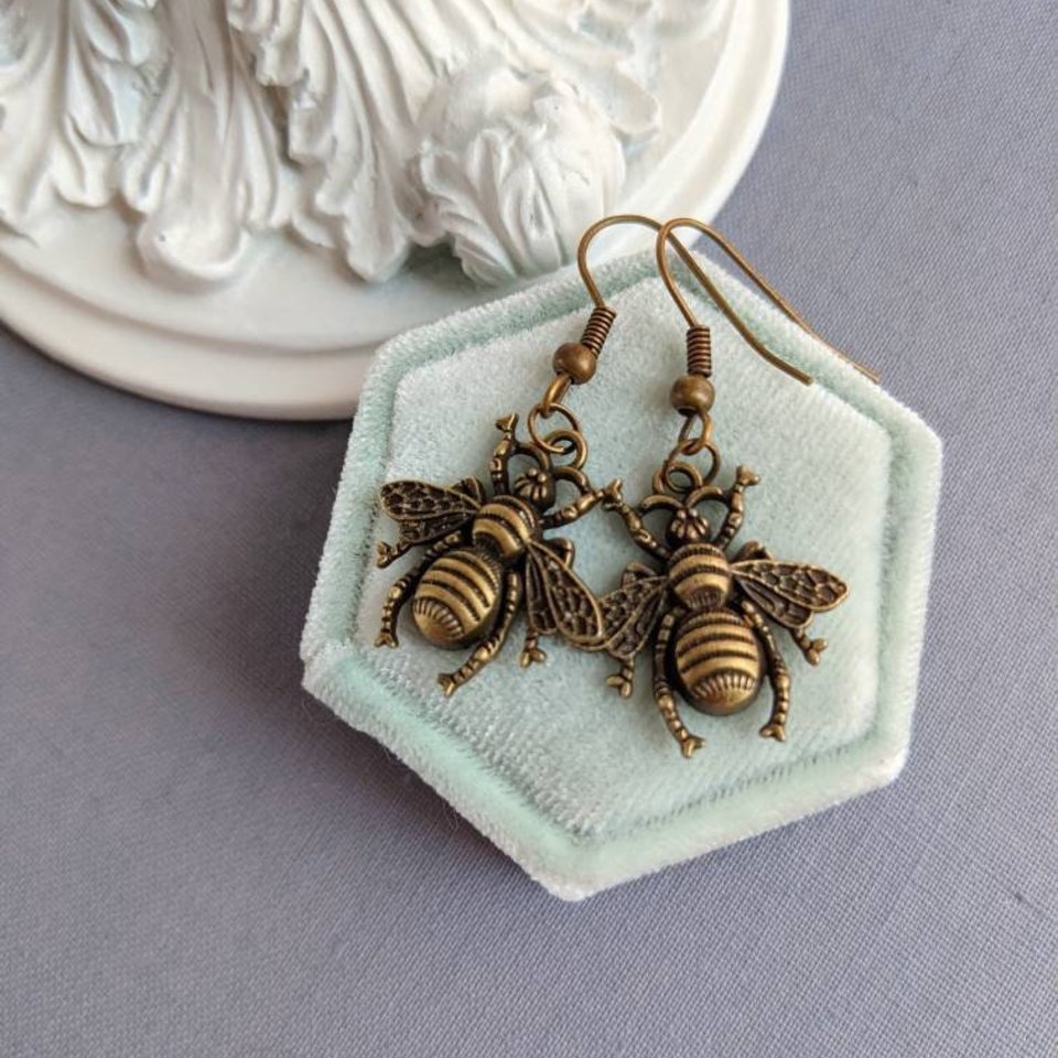 Bee earrings, Bronze Bee dangle earrings, Honeybee jewelry, Art Nouveau jewelry, Spring jewelry