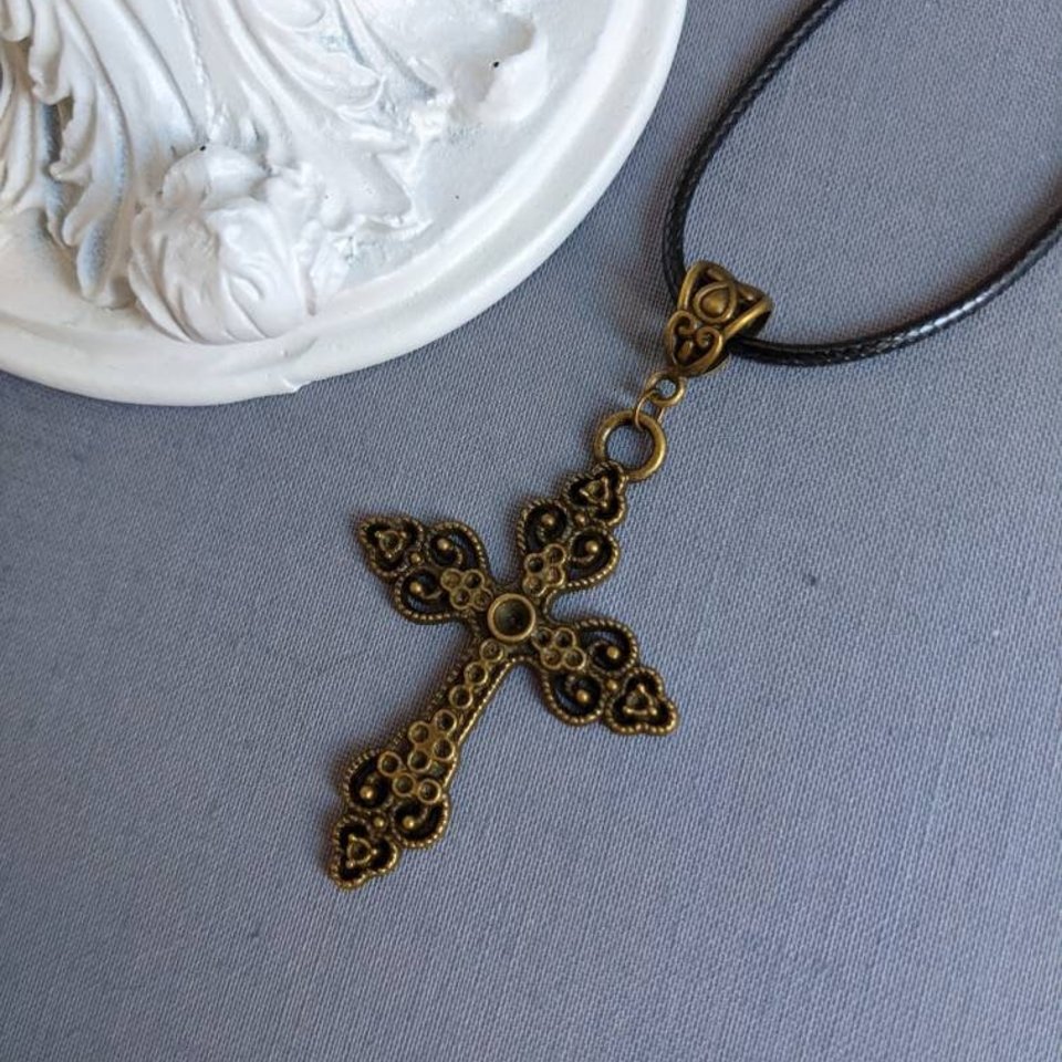 Gothic Cross Necklace on Leather Choker