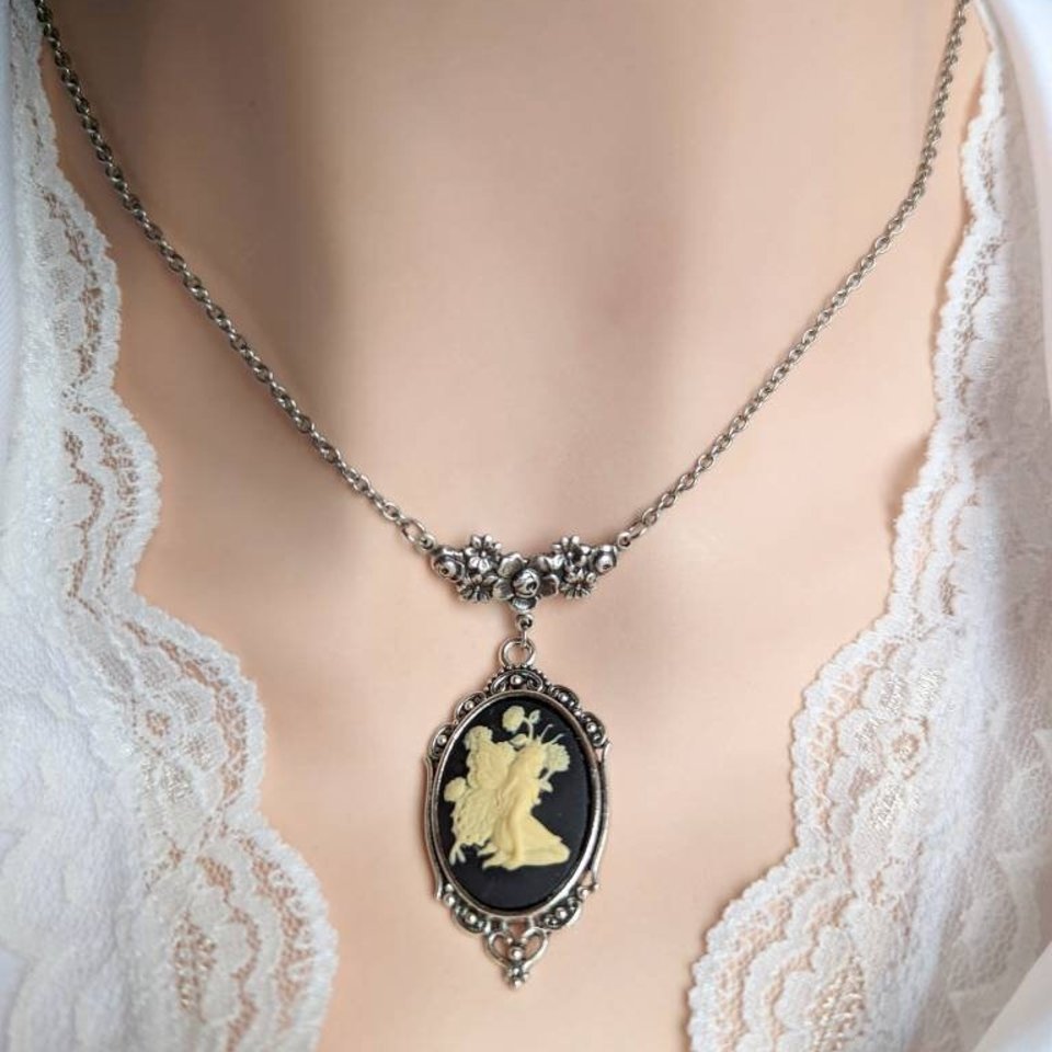 Woodland Fairy Cameo Necklace, Fae Jewelry Pendant