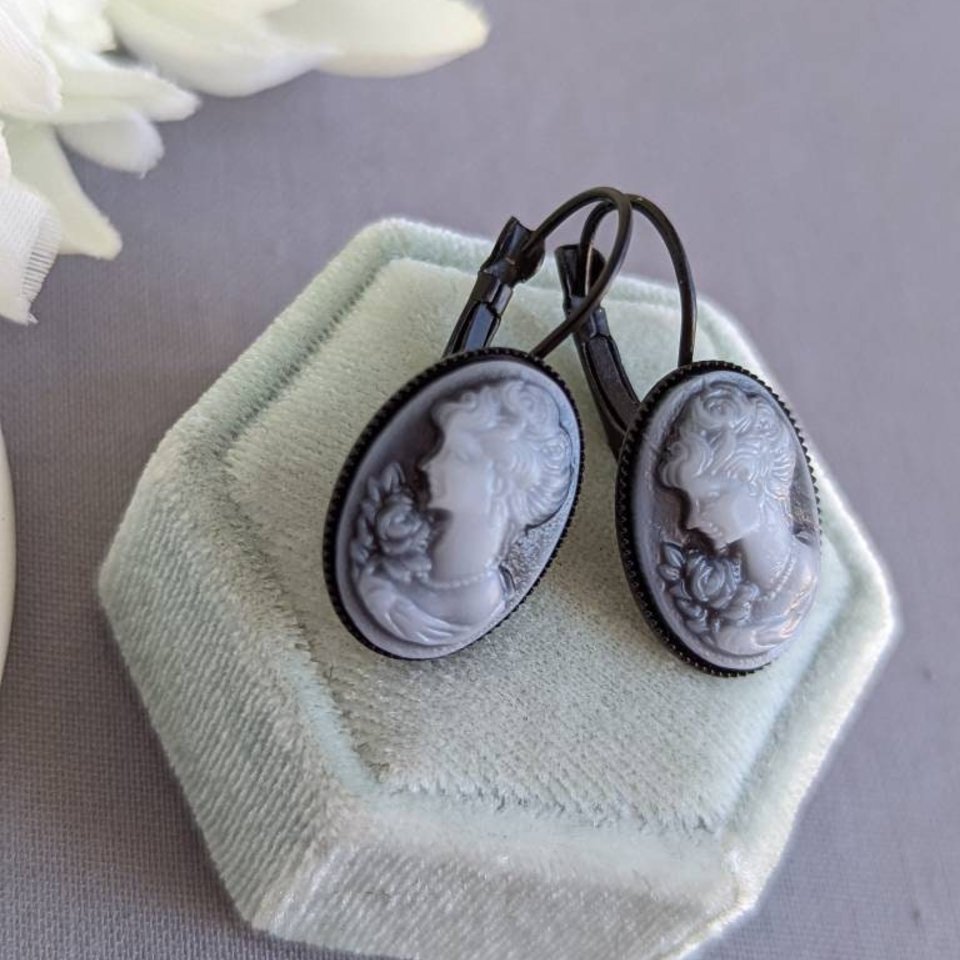 Blue Cameo Earrings, Vintage Portrait Earrings, Lever Back Earrings, Lady Cameo Earrings, Victorian Earrings, Romantic Jewelry