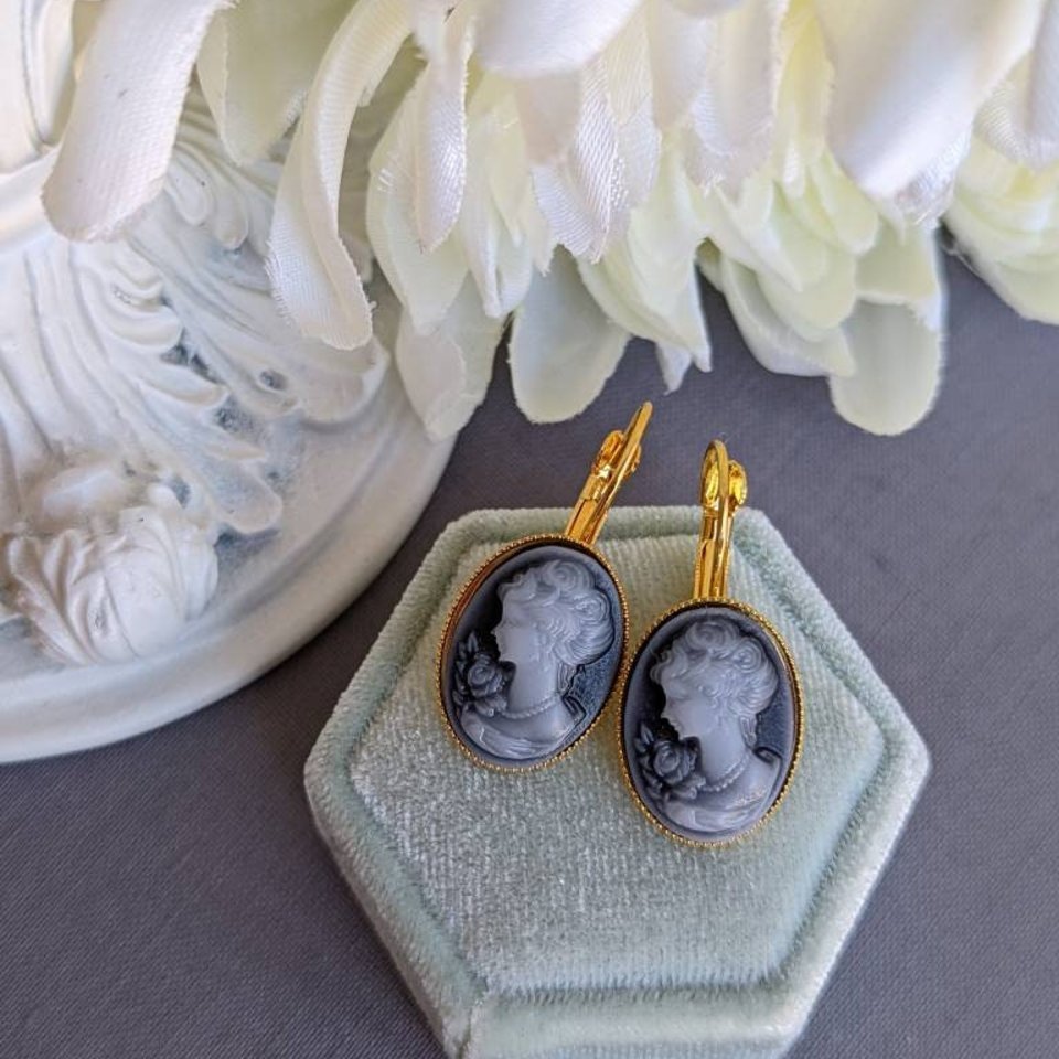 Blue Cameo Earrings, Vintage Portrait Earrings, Lever Back Earrings, Lady Cameo Earrings, Victorian Earrings, Light Academia Jewelry