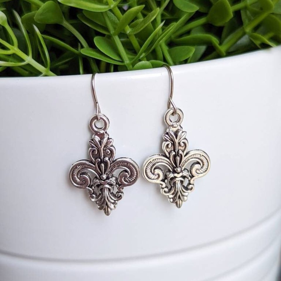 Fleur De Lis Earrings, French earrings, Mardi Gras earrings, French earrings, Canadian jewelry gift for her, daughter birthday