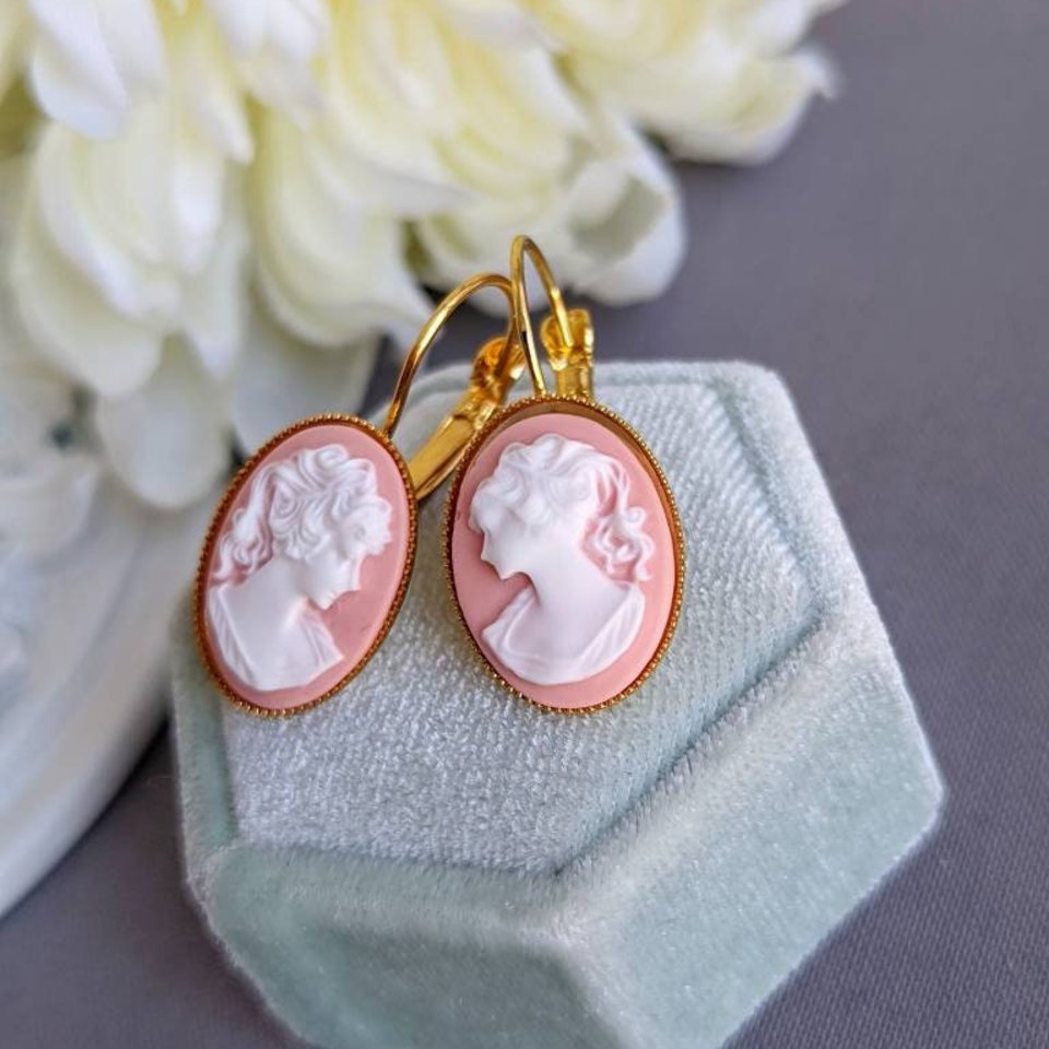 Pink Cameo Earrings, Vintage Portrait Earrings, Lever Back Earrings, Lady Cameo Earrings, Victorian Jewelry