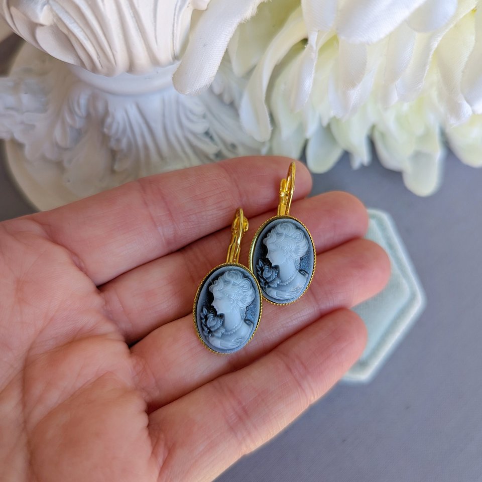 Blue Cameo Earrings, Vintage Portrait Earrings, Lever Back Earrings, Lady Cameo Earrings, Victorian Earrings, Light Academia Jewelry