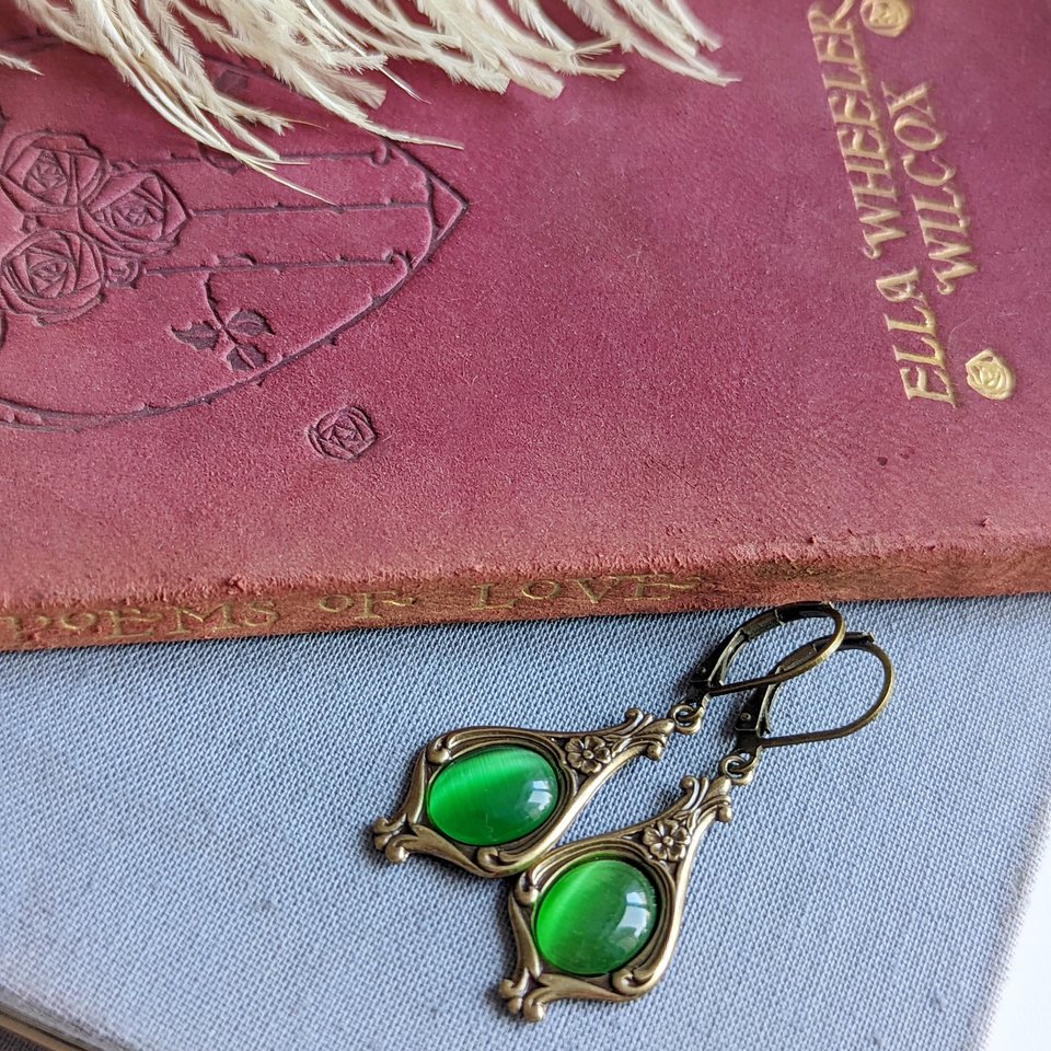 Victorian Earrings, Green Dangle Earrings, Vintage Style Jewelry Gift for Her, Regency Era, Art Nouveau