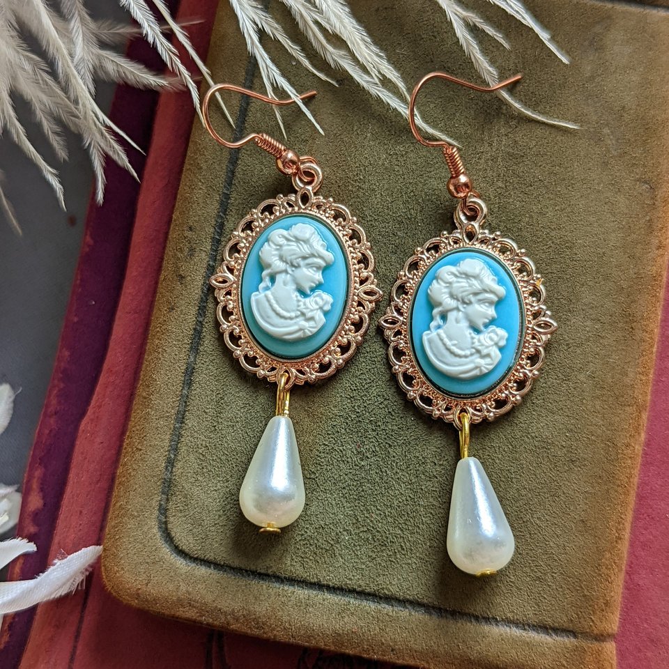 Cameo Pearl Earrings, Turquoise Earrings, Lady Cameo Jewelry, 14k Rose Gold Plated, Victorian Jewelry, Romantic Style, Pearlcore