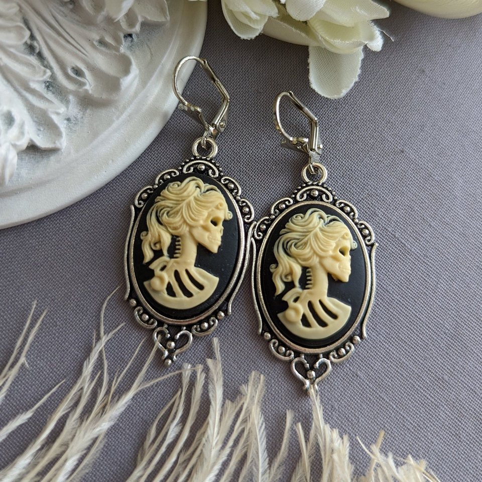 Day of the Dead Earrings, Dia de Los Muertas Skull jewelry, Gothic Cameo Earrings, Lolita Jewelry, Goth girl, Lady Skull Earrings