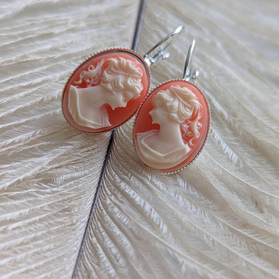 Black Cameo Earrings, Cameo Drop Earrings, Silver Lever Back Earrings, Lady Cameo Earrings, Victorian Earrings, Romantic Jewelry