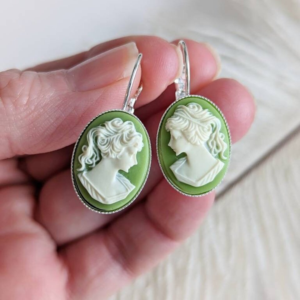 Black Cameo Earrings, Cameo Drop Earrings, Silver Lever Back Earrings, Lady Cameo Earrings, Victorian Earrings, Romantic Jewelry