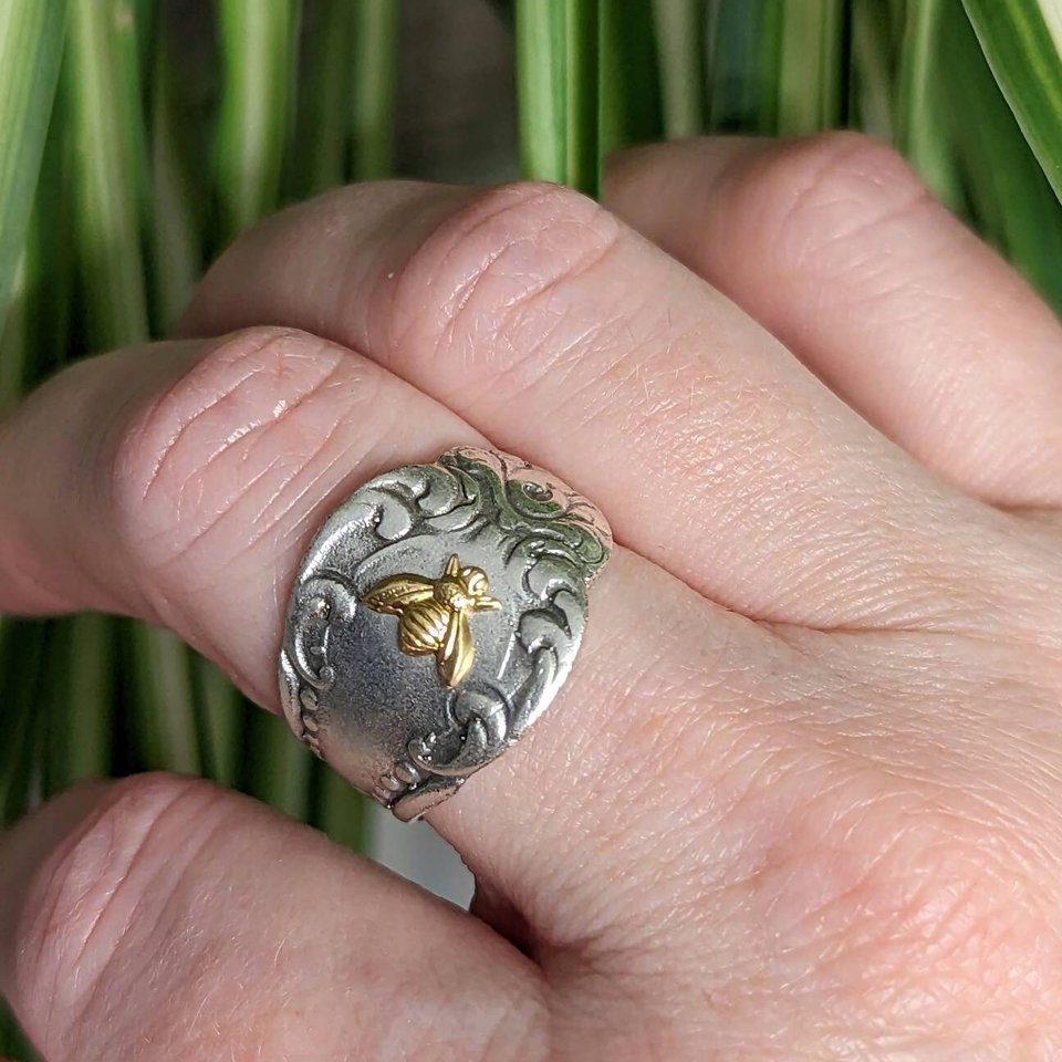 Spoon Ring with Bee, Adjustable Boho Ring, Trendy Thumb ring, Plated Silver Ring,  Statement Jewelry Gift for her Birthday, Bee Jewelry