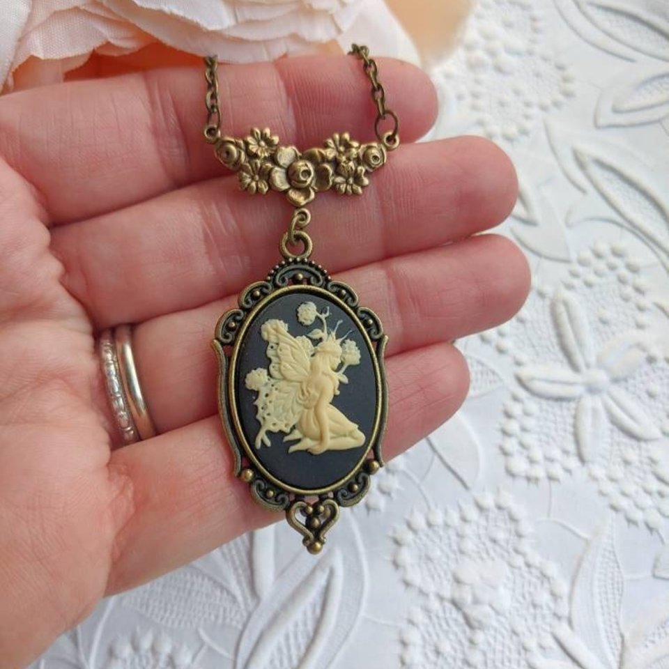 Woodland Fairy Cameo Necklace, Fae Jewelry Pendant