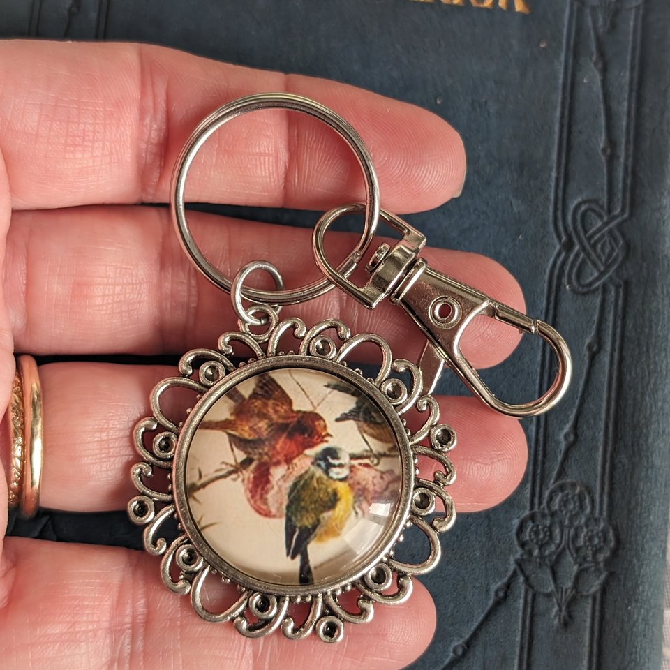 Vintage Inspired Bird Keychain with Two Birds, A Perfect Gift for Bird Lovers, Unique Bag Charm