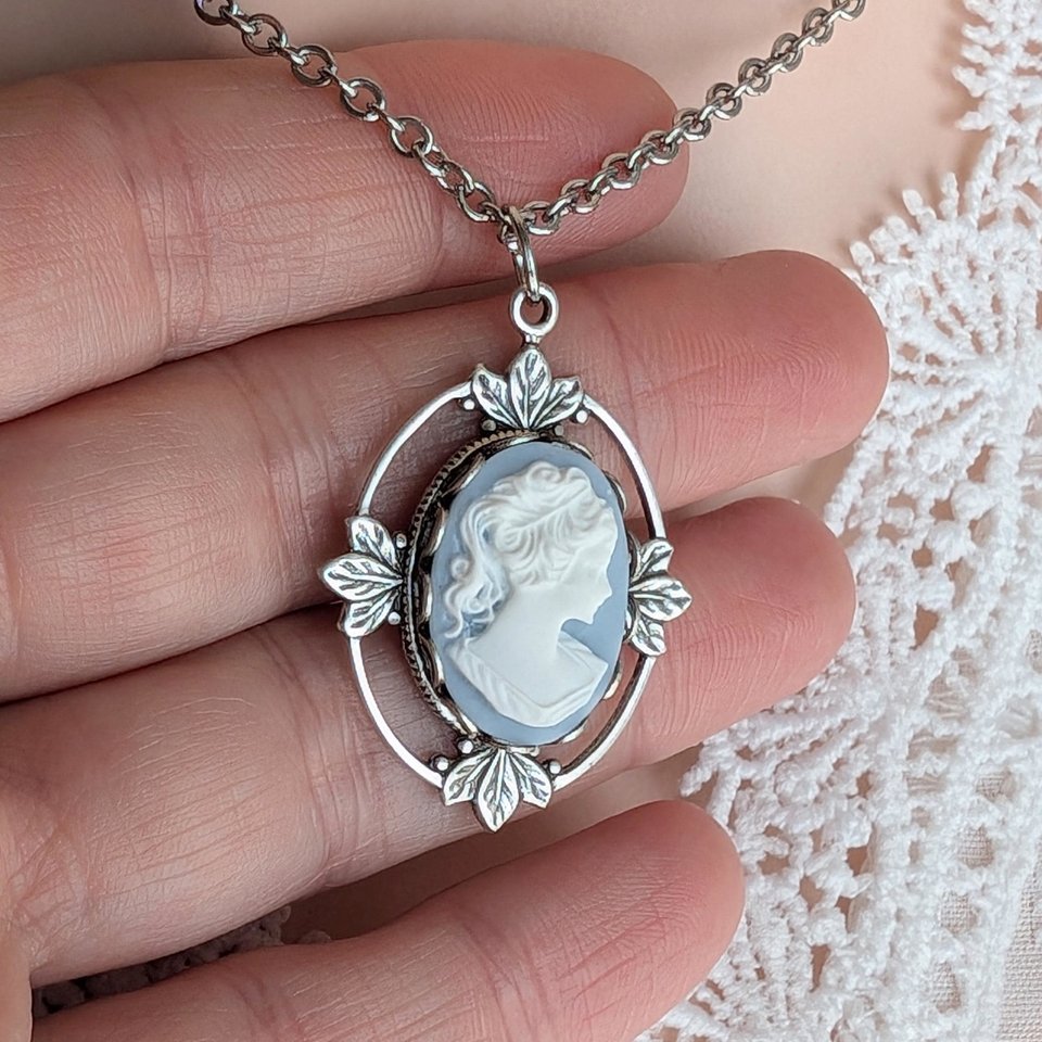 Oval Cameo Pendant with Antiqued Silver Leaf Details, Victorian Necklace Gift for Vintage Lovers and Nature Enthusiasts