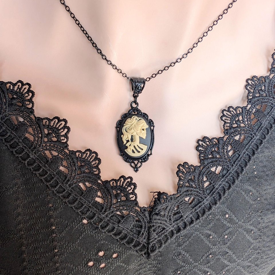 Gothic Lady Skull Cameo Necklace, Skeleton Portrait Cameo, Halloween Jewelry, Vintage Style Dark Academia, Gift for Girlfriend