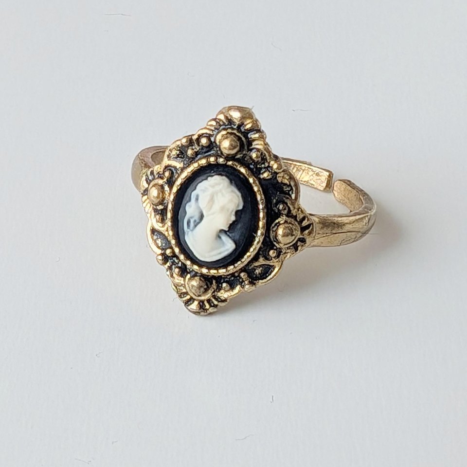 Antiqued Gold Cameo Ring, Victorian Costume Jewelry, Adjustable Size