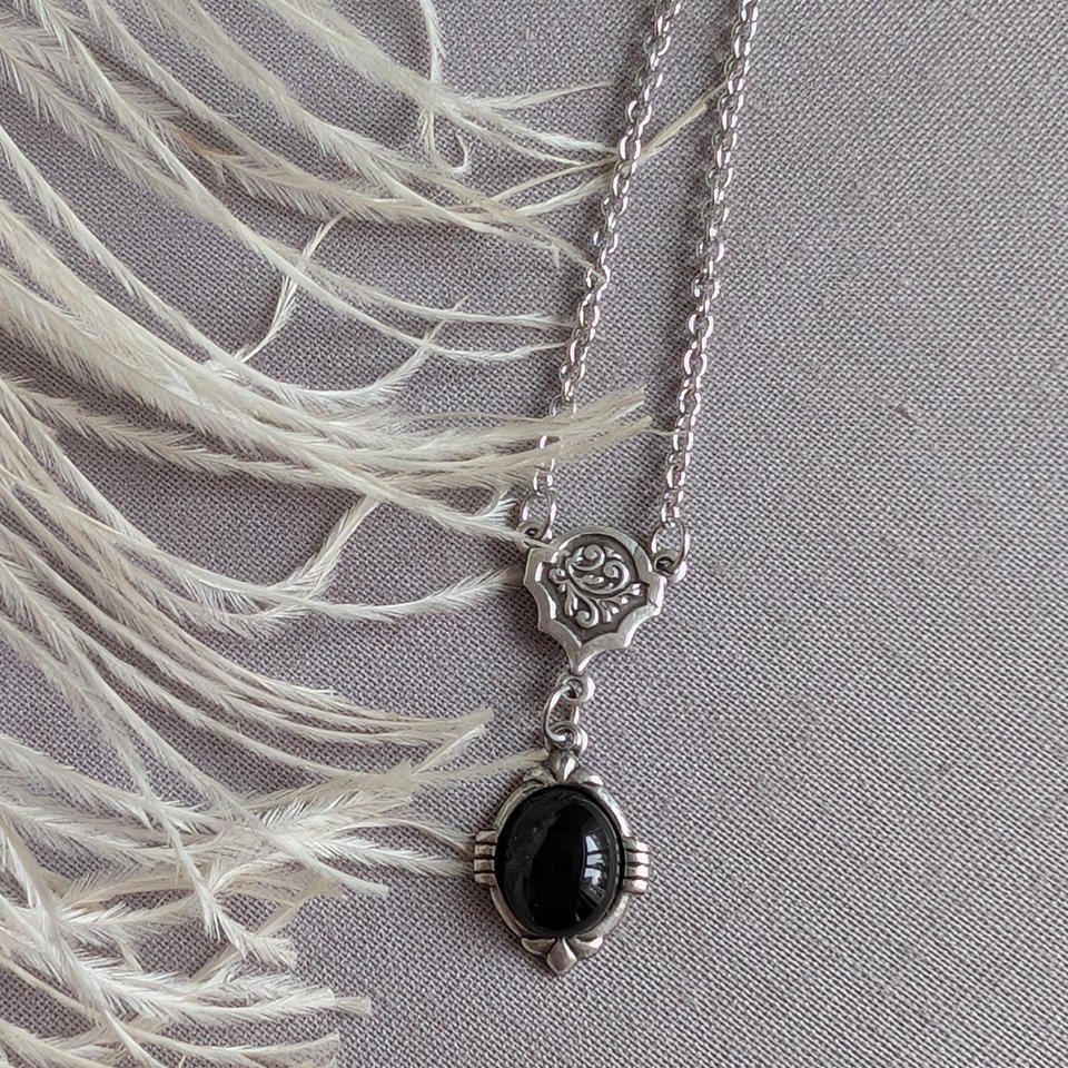 Art Deco Onyx Necklace – Vintage Style Gothic Jewelry