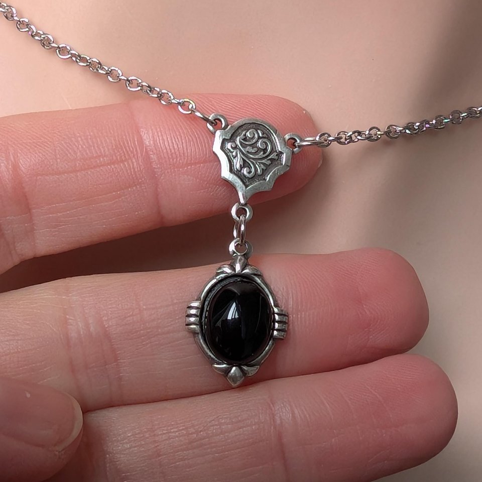 Art Deco Onyx Necklace – Vintage Style Gothic Jewelry