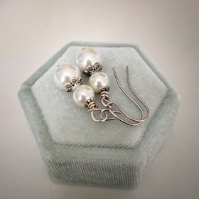 Double Pearl Earrings, Ivory pearl earrings, Elegant Earrings, Vintage Style Jewelry for Bride, Wedding day Earrings, Regency Era, Pearlcore