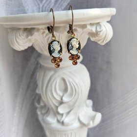 Black Cameo Earrings with Crystals, Victorian Lady Cameo Earrings, Antique Style Jewelry, Vintage Inspired Portrait Jewelry Gift for Wife