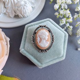 Lady Cameo Brooch Pin, Vintage Style, Victorian Jewelry, Portrait Pin, Unique gift for Book lover