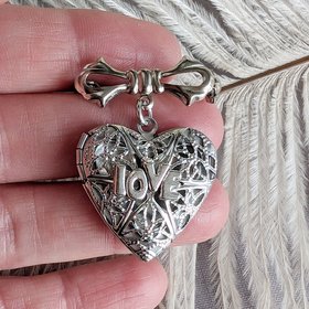 Silver Filigree Heart Locket Brooch, Bridal Bouquet Love Charm, Victorian Style, Wedding Memory Pin, Gift for Bride