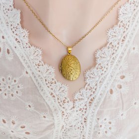 Embossed Vine Oval Locket Necklace, Vintage Style Brass Pendant